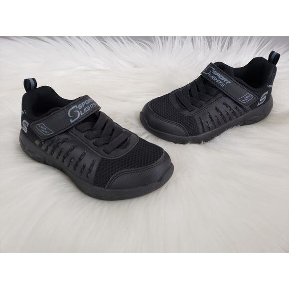 NEW LIGHT UP Skechers Little‎ Boys Slip on Sneaker Size 13 Solid Black Running - Picture 1 of 7